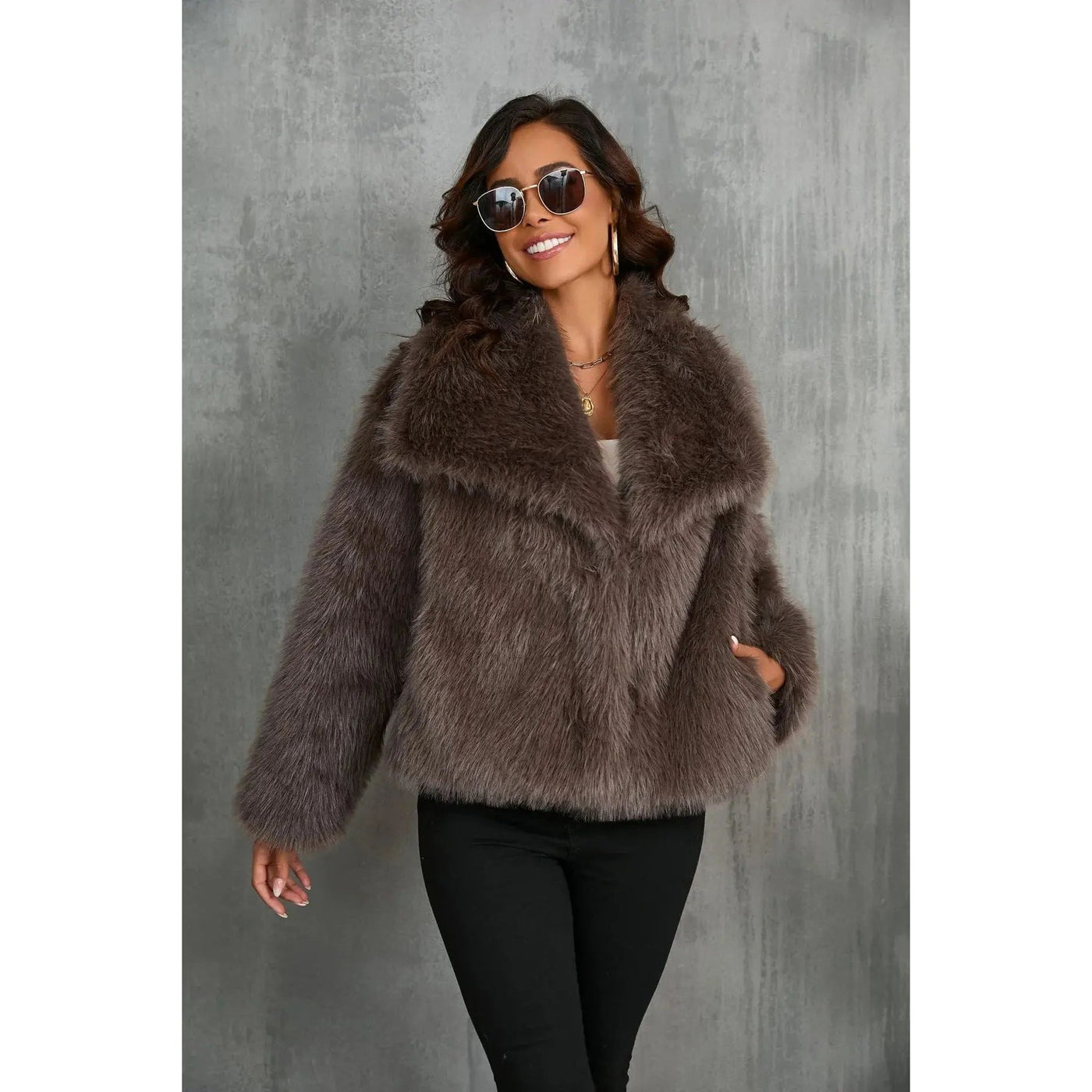 Chic Faux Fur Coat Women - Stylish, Cozy, Versatile Outerwear for Any Occasion